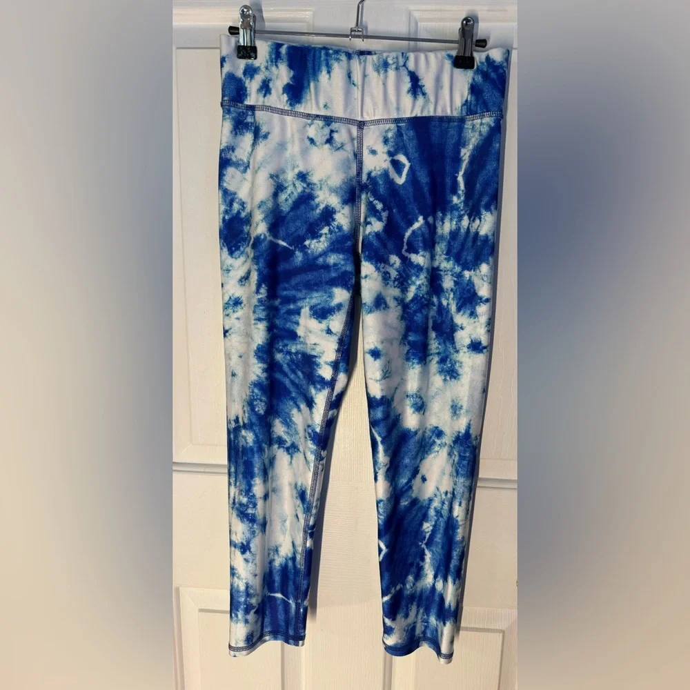 TEREZ Skys The Limit Capri 22” inseam Cloud Blue White Tie Dye Leggings Large